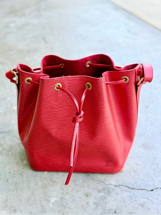 Louis Vuitton Handbags - Red Louis Vuitton Drawstring Bucket Bag